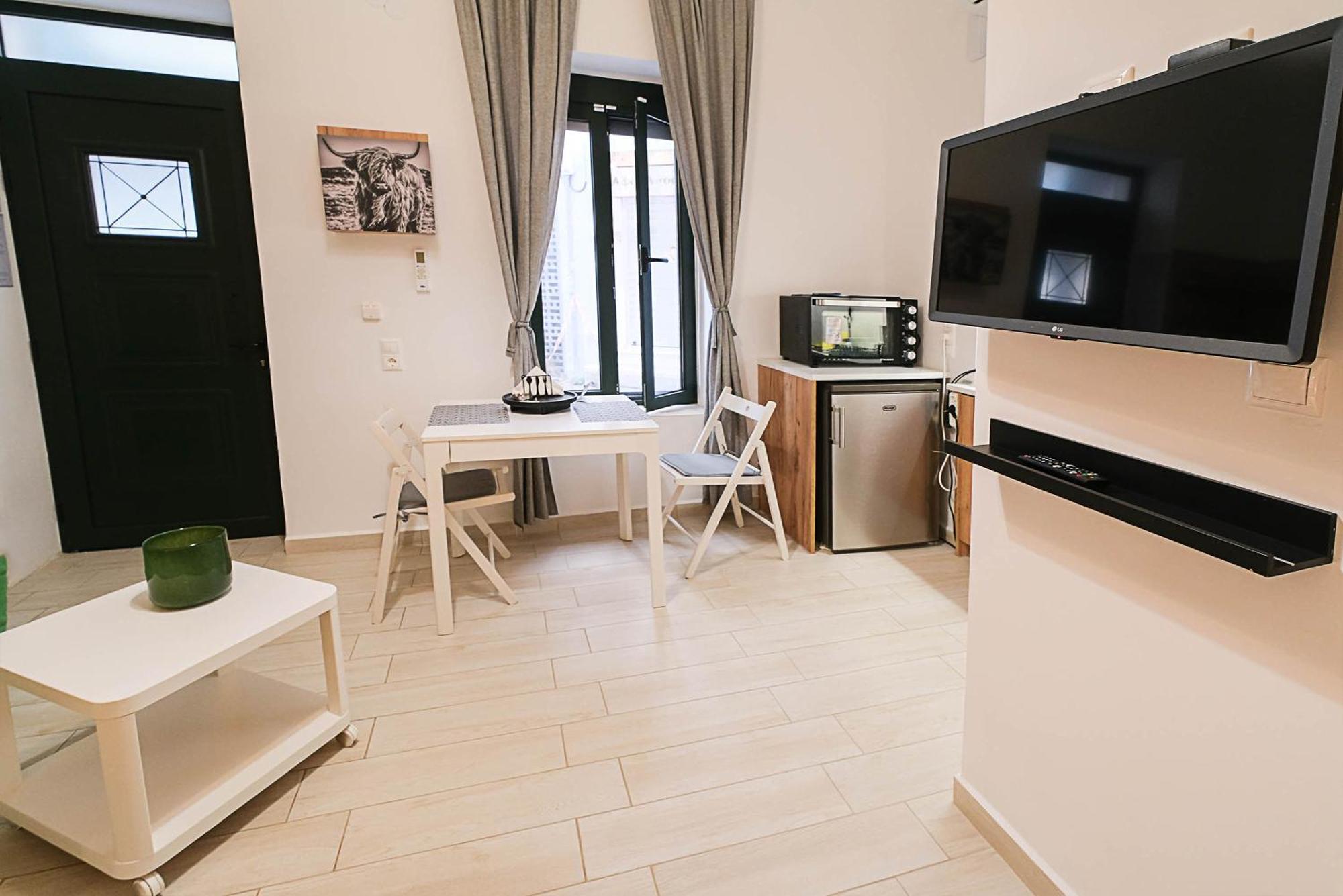 Irene Apartment & Irene Studio - City Center Heraklion  ภายนอก รูปภาพ